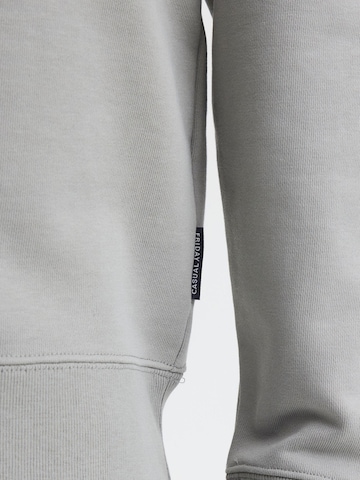 Casual Friday Sweater ' CFPersson ' in Grau