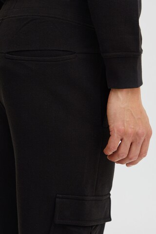 11 Project - Tapered Pantalón 'Dominic' en negro