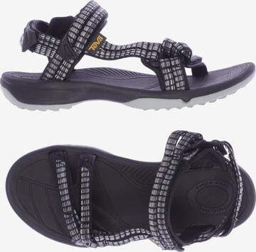 TEVA Sandals & High-Heeled Sandals in 38 in Black: front