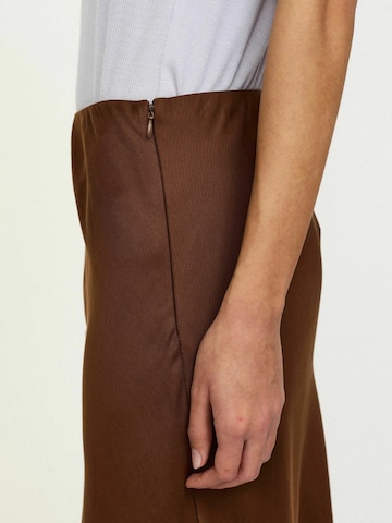 Soft Rebels Nederdel ' SRUma ' i brun: side