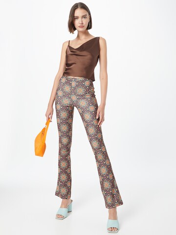 évasé Pantalon Nasty Gal en mélange de couleurs