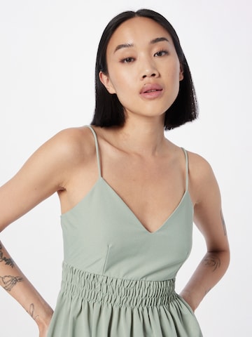 ABOUT YOU Top 'Polly' in Green