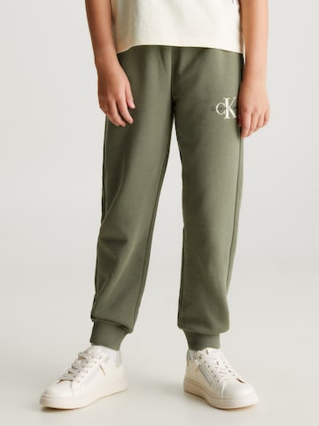 Calvin Klein Jeans Tapered Hose in Grün: predná strana