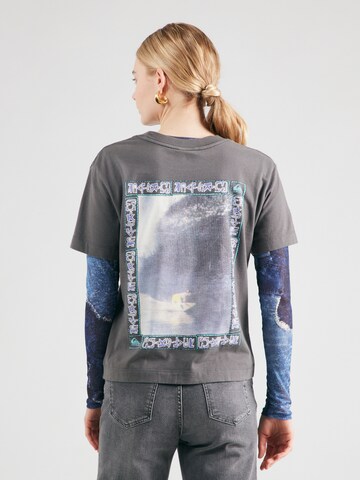 QUIKSILVER Μπλουζάκι σε γκρι: μπροστά