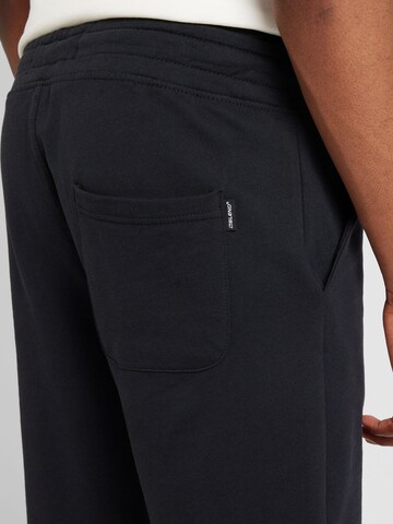 Regular Pantaloni de la BLEND pe negru