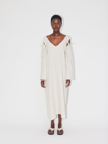 Robe 'Holiday' ABOUT YOU REBIRTH STUDIOS en beige : devant