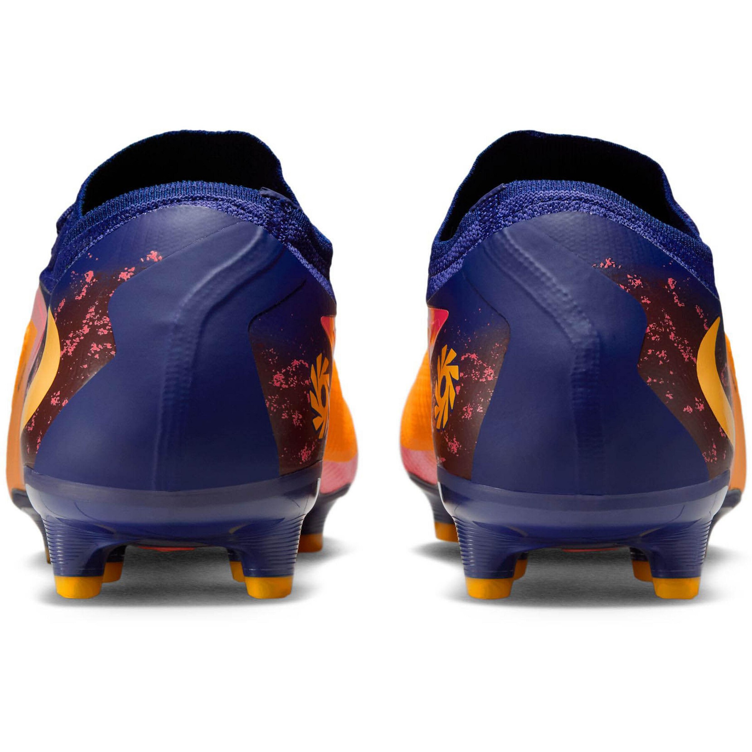 NIKE Soccer Cleats 'Phantom 6' in Orange