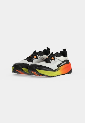 Altra Low shoe 'OLYMPUS 7' in White