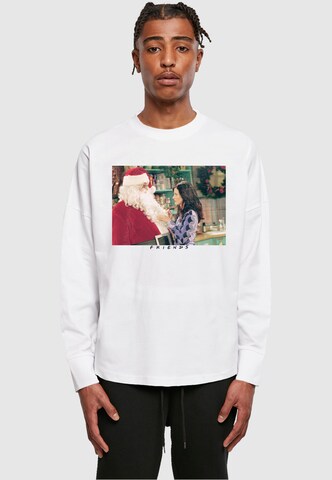 ABSOLUTE CULT Shirt 'Friends - Santa Chandler' in White: front