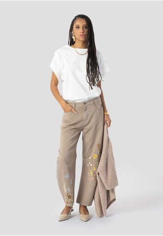 Elias Rumelis Regular Jeans 'Yoana' in Beige