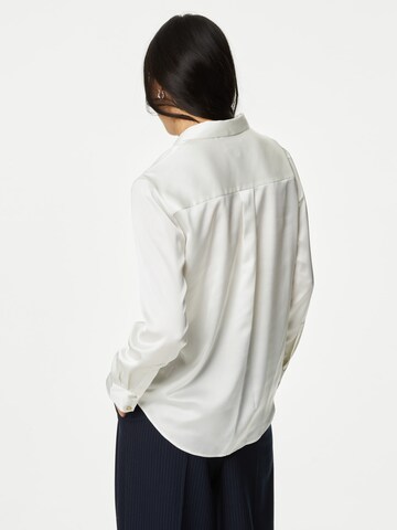 Chemisier Marks & Spencer en blanc