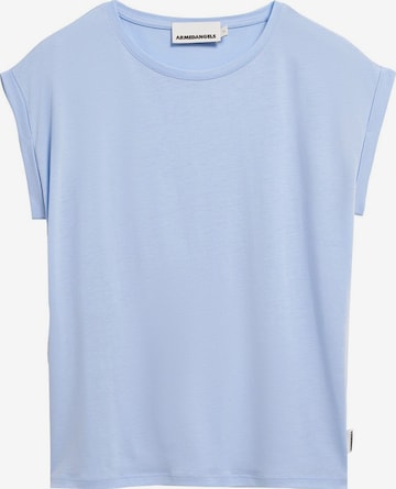T-shirt ARMEDANGELS en bleu : devant