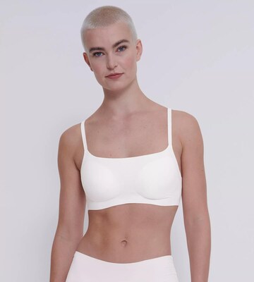 Bustino Reggiseno 'Zero Feel 2.0' di SLOGGI in bianco: frontale