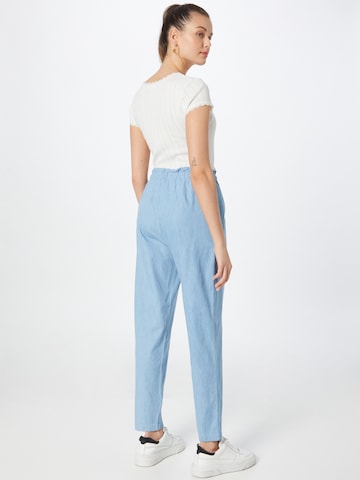 Wemoto Regular Pants 'Lou Chambray' in Blue