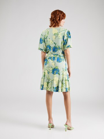 Rochie de la Moves pe verde