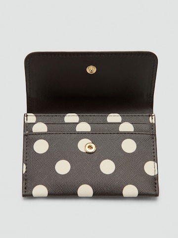 MANGO Portemonnee 'DOLORES' in Bruin