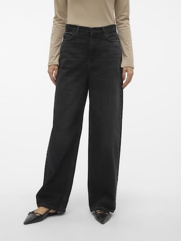 VERO MODA Regular Jeans in Zwart: voorkant