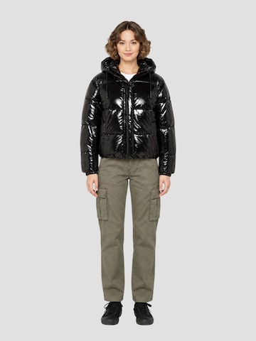 Schott NYC Wintermantel in Schwarz: Vorderseite