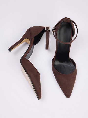 Trendyol - Zapatos con plataforma en marrón