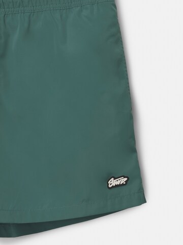 Pull&Bear Board Shorts in Green