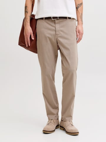 regular Pantaloni chino di JACK & JONES in marrone: frontale