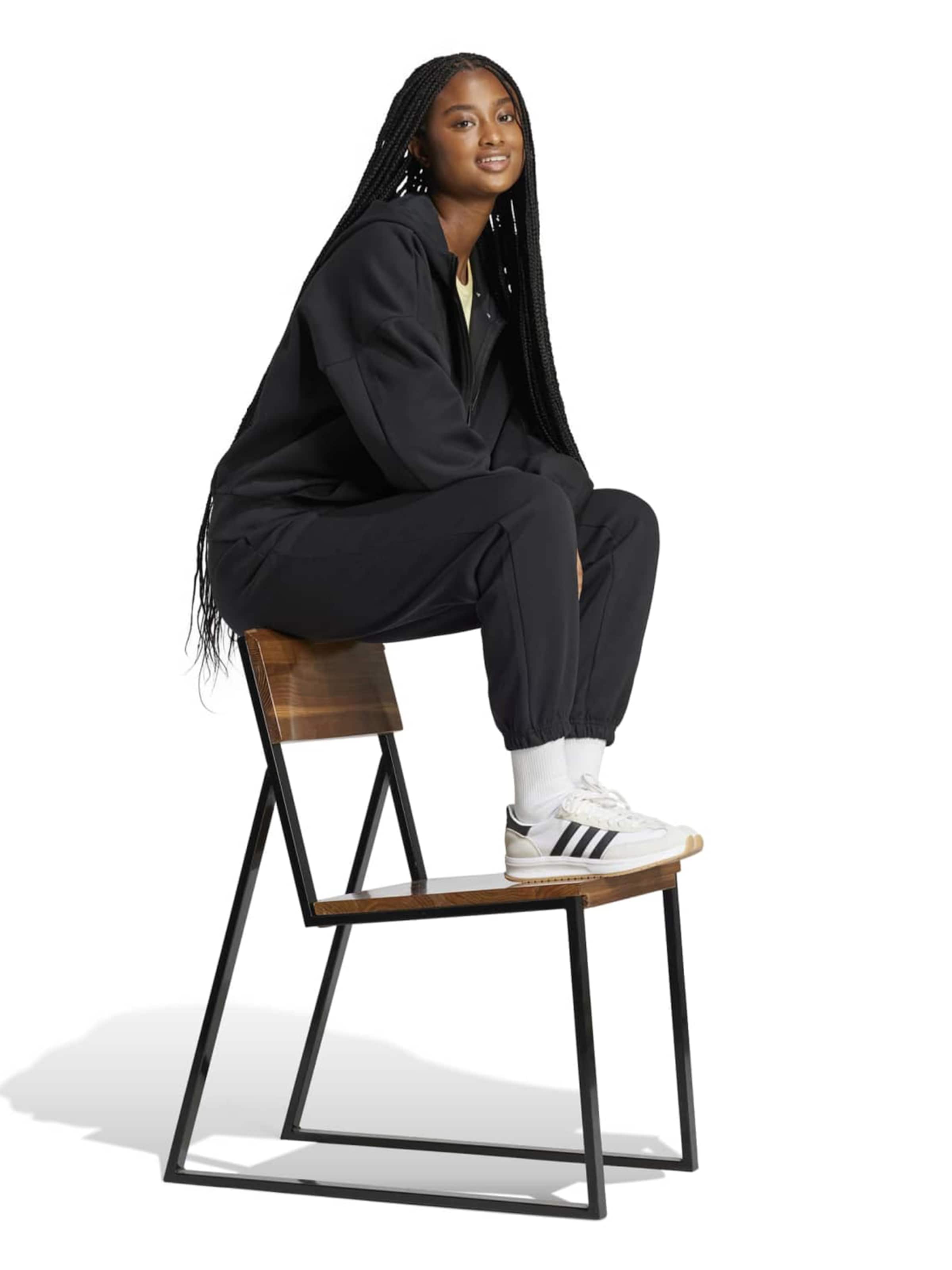 ADIDAS SPORTSWEAR Спортна жилетка с качулка 'Future Icons' в черно