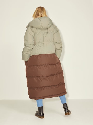 Manteau d’hiver 'Willa' JJXX en marron