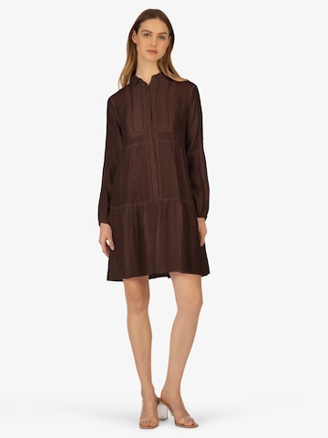 Robe-chemise mint & mia en marron : devant