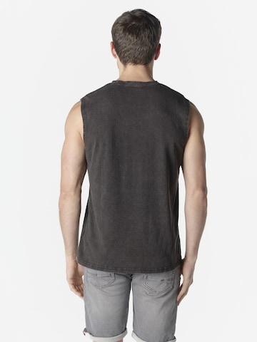 KOROSHI Футболка в Черный