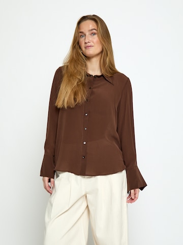 Maglietta 'Caty Silk' di minus in marrone: frontale