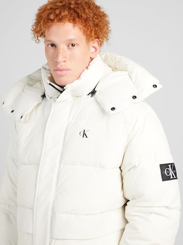 Calvin Klein Jeans - Chaqueta de invierno en blanco