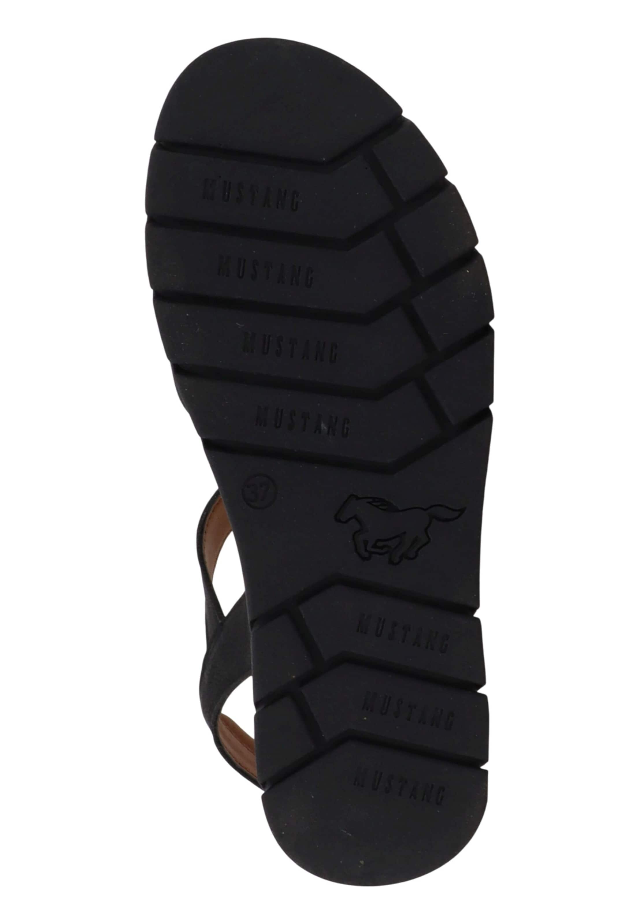 MUSTANG - Sandália em preto