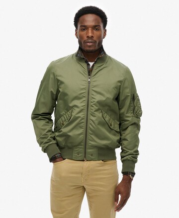 Veste mi-saison Superdry en vert : devant
