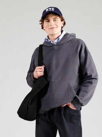 Sweat-shirt TOPMAN en noir : devant