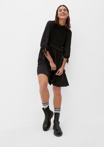 QS - Vestido em preto