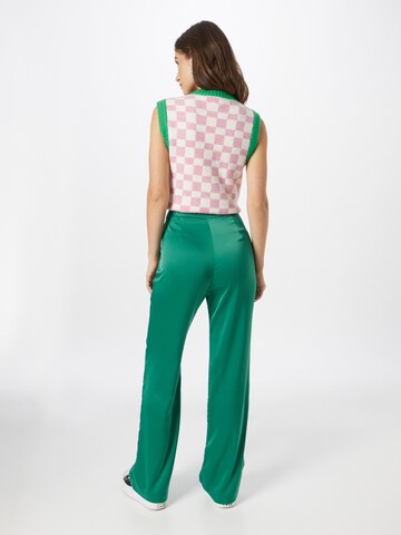 Regular Pantalon à pince Misspap en vert