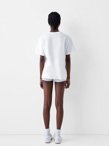 T-shirt Bershka en blanc