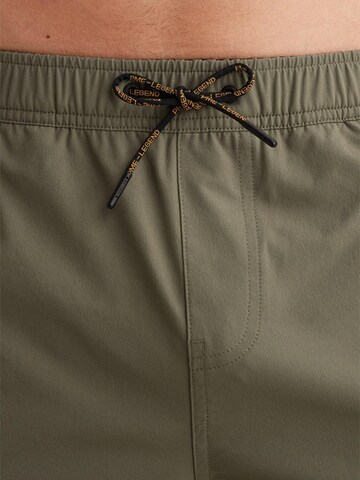 Regular Pantalon 'Airframe swim shorts' PME Legend en vert