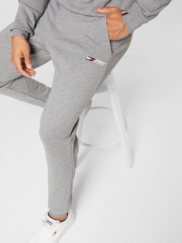 TOMMY HILFIGER Tapered Trousers in Grey
