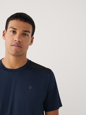 Next Λειτουργικό μπλουζάκι σε μπλε