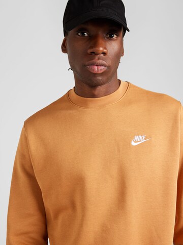 Nike Sportswear Средняя посадка Свитшот 'CLUB Fleece' в Оранжевый