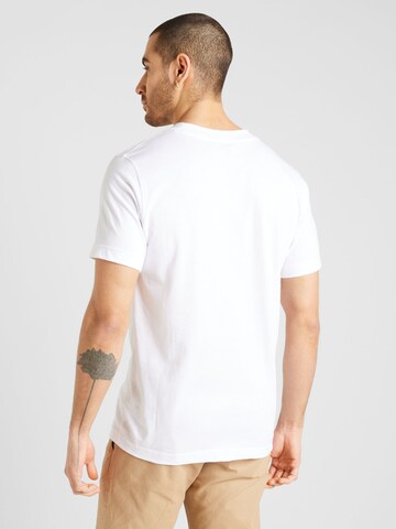 T-Shirt new balance en blanc