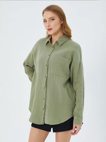 Camicia da donna di MixRay in verde: frontale