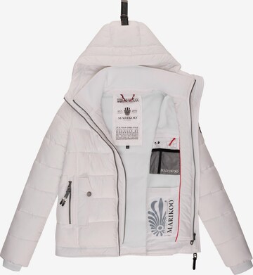 Veste d’hiver 'Taisaa' MARIKOO en blanc