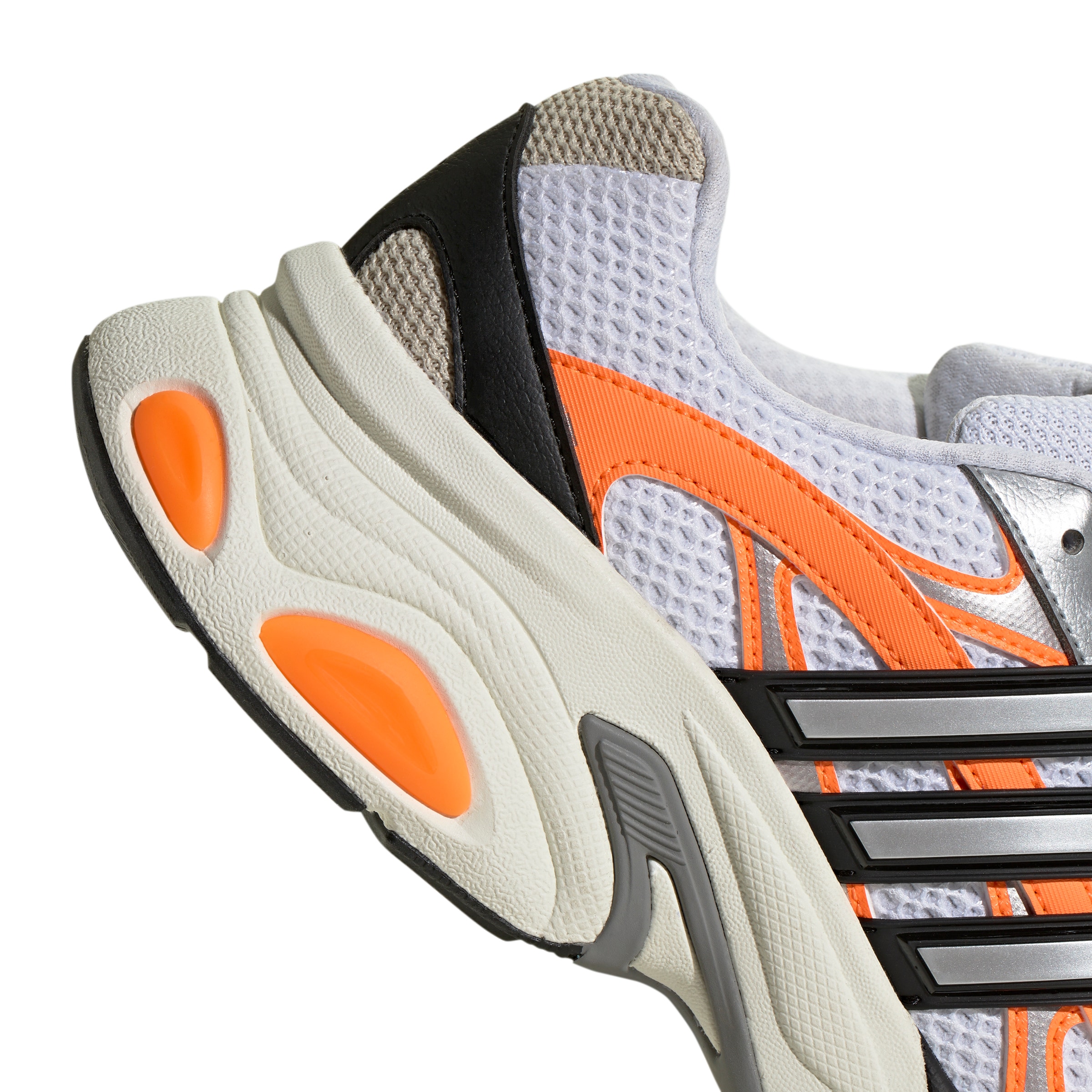 ADIDAS SPORTSWEAR Matalavartiset tennarit 'MEGAFLOW' värissä valkoinen