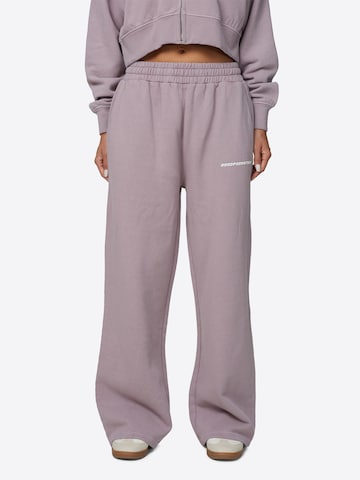 Good For Nothing Loosefit Broek in Roze: voorkant