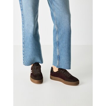 Sneaker bassa di Tamaris in marrone: frontale