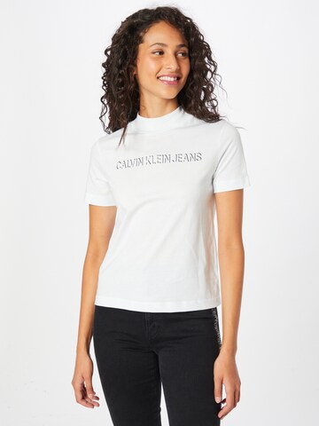 Tricou de la Calvin Klein Jeans pe alb: față