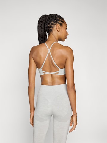 Bustier Soutien-gorge de sport 'Smooth' ICANIWILL en gris