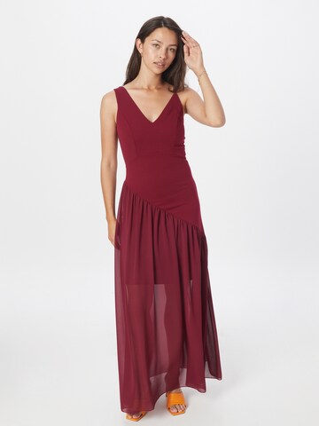 WAL G. فستان سهرة 'SYDNEY' بلون أحمر: الأمام